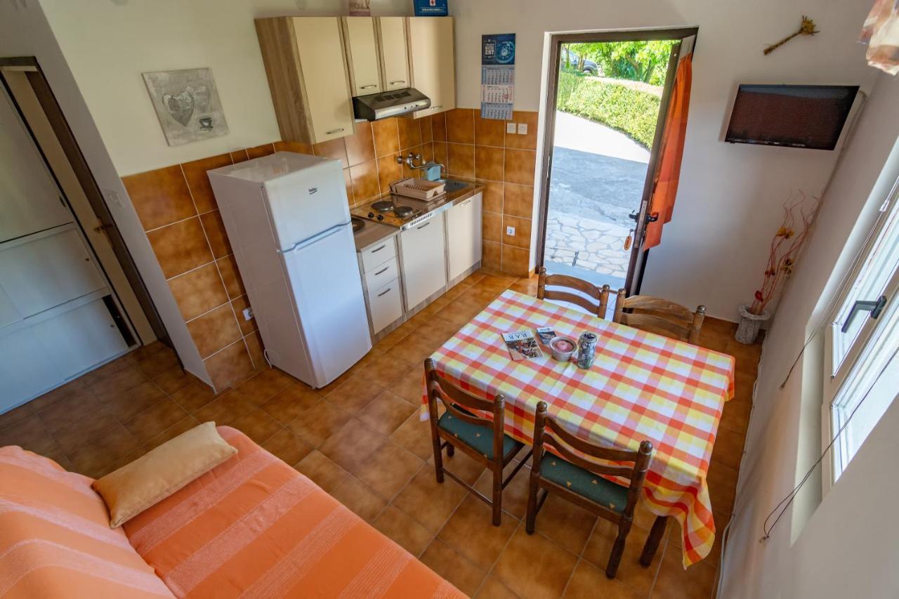 Apartment Dumicic 1 Mundanije Exterior photo